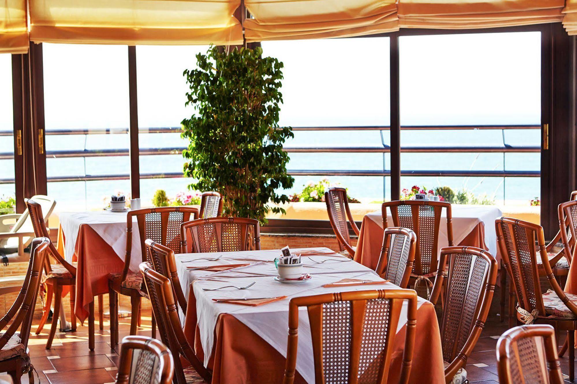 Princesa Playa Apartahotel 4*